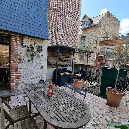 Feriehus La Terrasse De Sacha House With Terrace & Fireplace 4 Guests