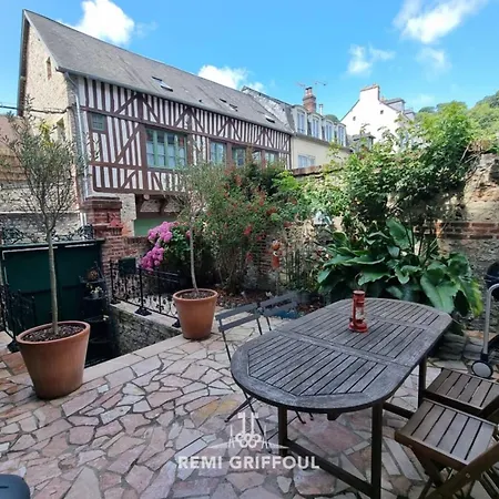 La Terrasse De Sacha House With Terrace & Fireplace 4 Guests Holiday home *