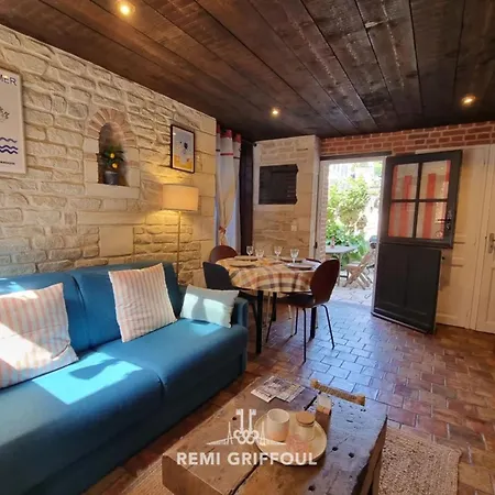 Holiday home La Terrasse De Sacha House With Terrace & Fireplace 4 Guests *