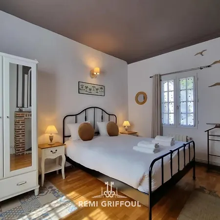 La Terrasse De Sacha House With Terrace & Fireplace 4 Guests Feriehus *