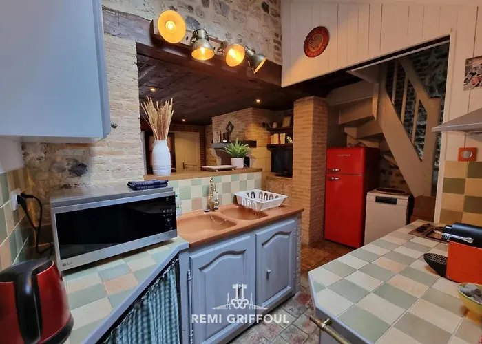 בית נופש La Terrasse De Sacha House With Terrace & Fireplace 4 Guests